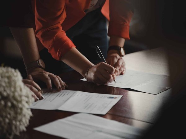 Quelles sont les étapes clés d'une transaction immobilière réussie ?
