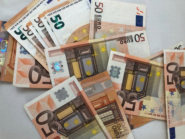 Quels sont les frais et les commissions d'une agence immobilière en France ?